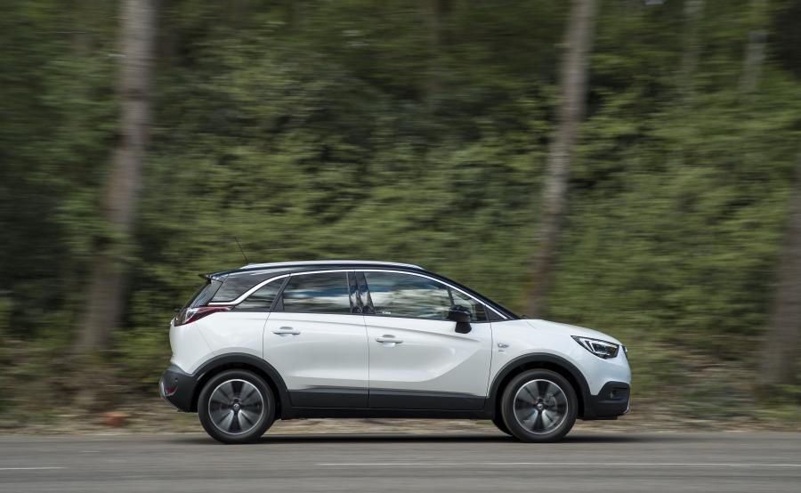  Vauxhall Crossland X Turbo 2017 года  (фото 9 из 30)